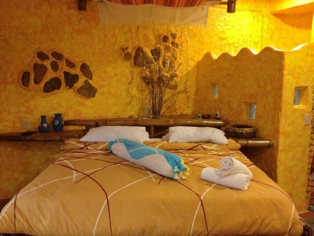 Kokays Maldito Dive Resort Logon Room photo